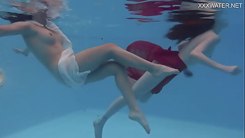 Underwater Lesbian Pornstar Brunette 